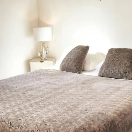 Appart. 3 Chambres Avec Vue Sur Les Champs. * פורטו-וישיו